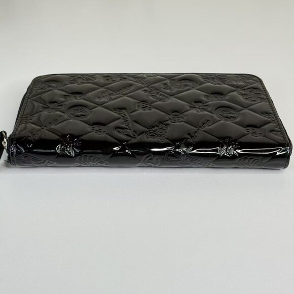 Chanel Black Large Wallet Elegant Design & Functional Features for Everyday Use - Picture 6 of 10
